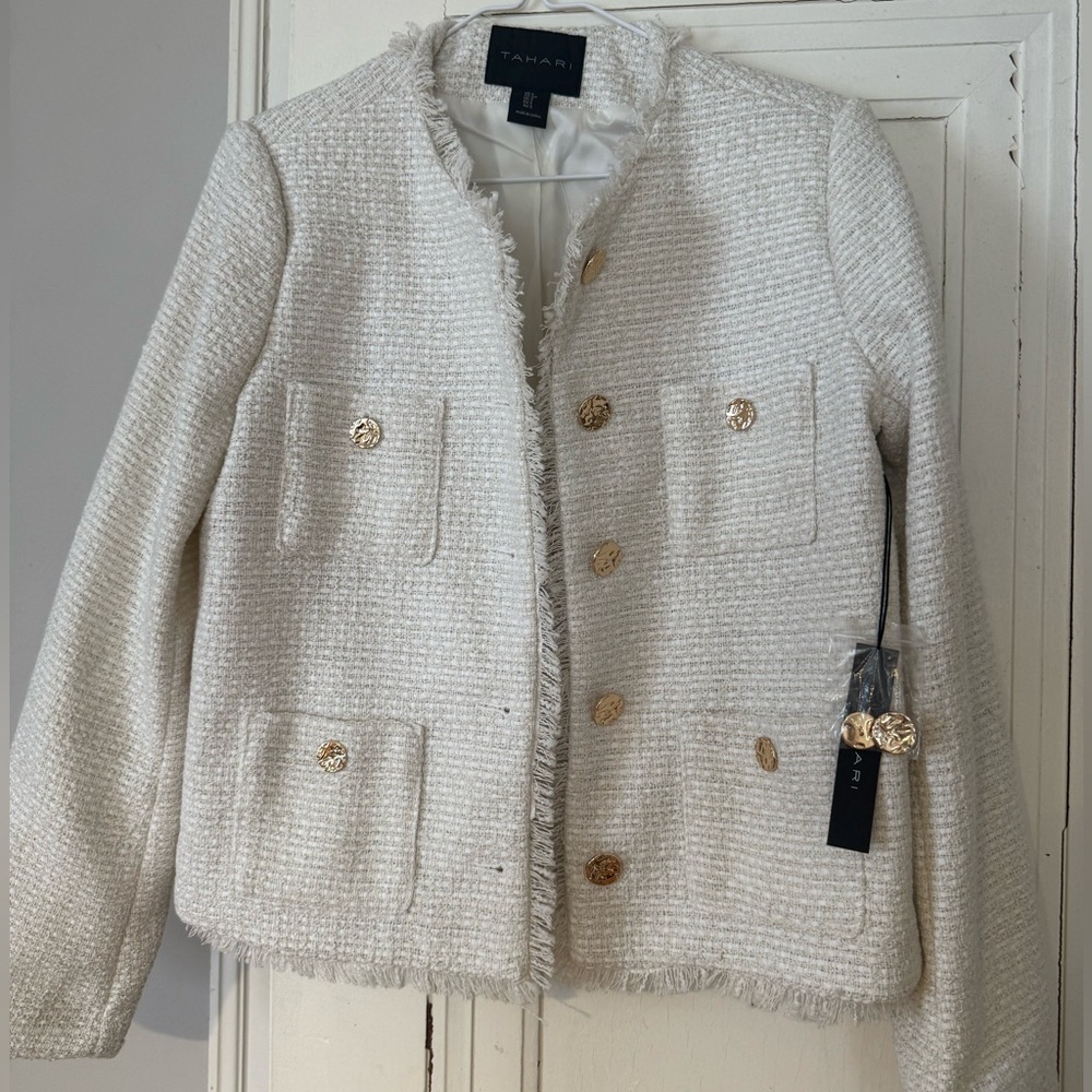 NWT Tahari White Tweed Blazer with Fringe Trim